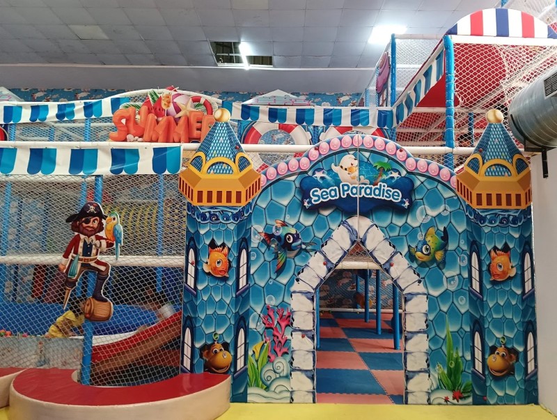KIDZTOPIAA