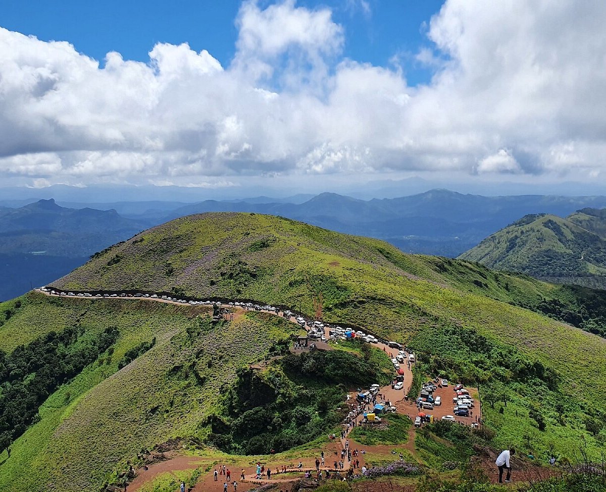 Mullayanagiri Trek